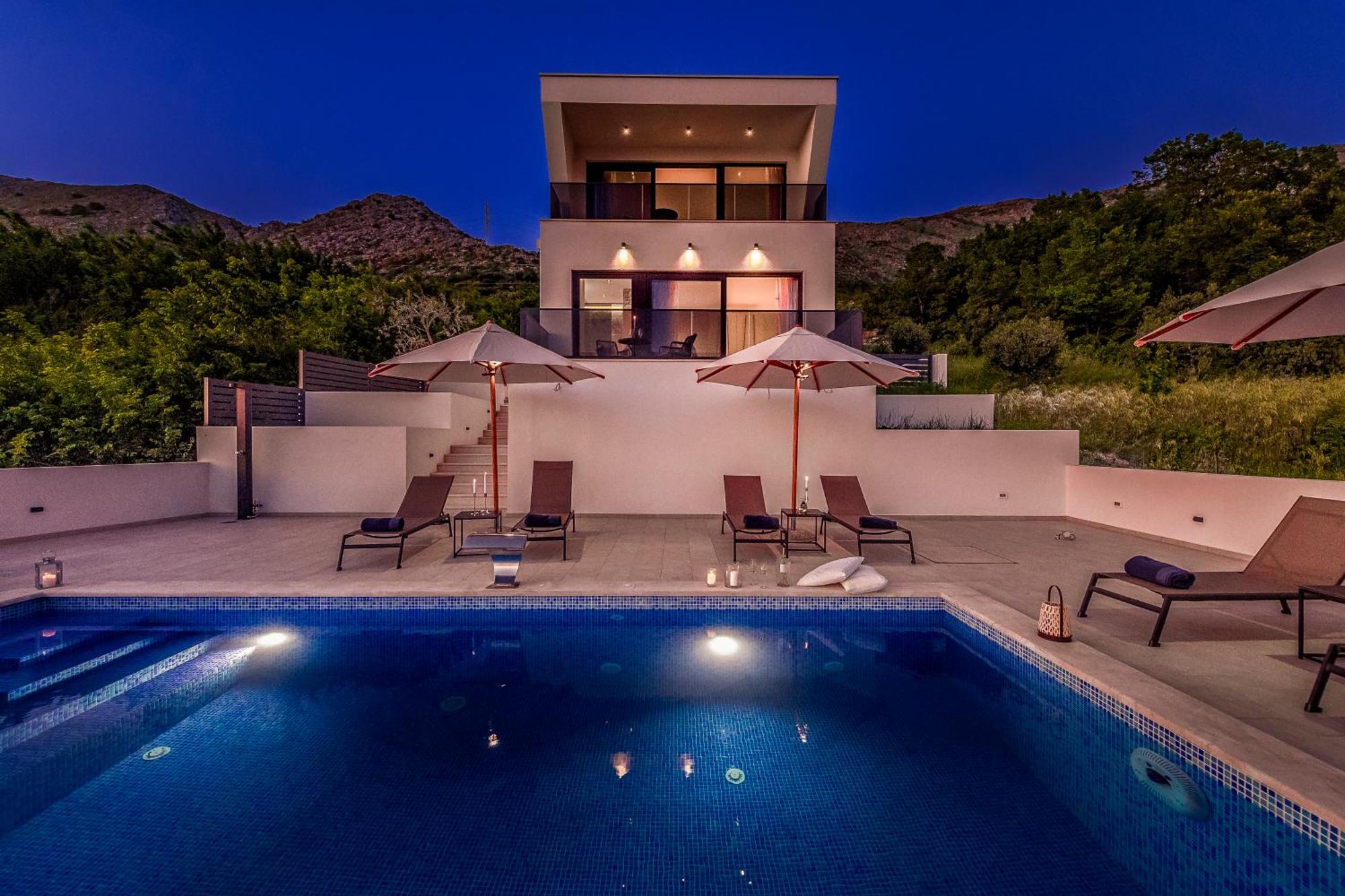 Villa Exclusive Belenum With Breakfast,gym,sauna